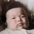 日商簿記2級。なぜかセツ・モードセミナー卒。自動車免許あり。好きなタイプはガンダムのスレッガー中尉、戦国自衛隊の三村と矢野、元阪神の矢野とザッケローニの元通訳の矢野さん。
好きな言葉は『生きてまた会おう!』
(by怒髪天・増子さん)