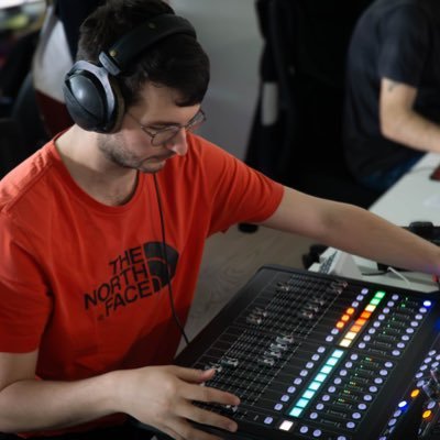 Dimitri_M98's profile picture. Passionné d'audiovisuel ~ Chef de projet  @Radio_Mute