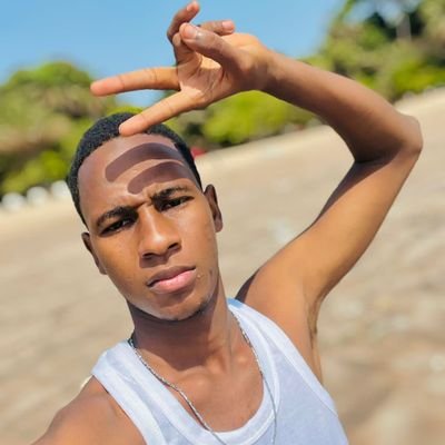 Abdoula76882979's profile picture. never give up🙏