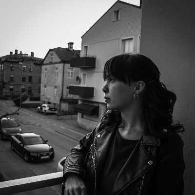 nienna_90's profile picture. Per aspera ad astra✨A lover of books, music, nature and photography. ✖️DM✖️