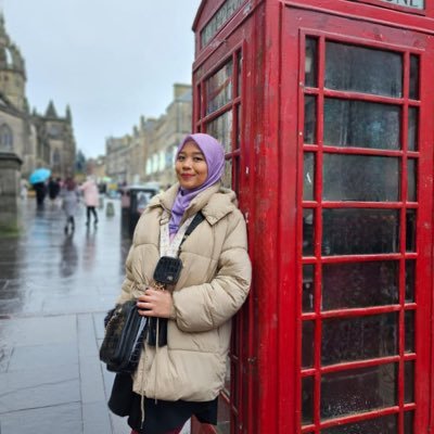 ♥Allah | ♥my family | ♥travelling & exploring beautiful place | dentist | partner of life - @ruher ❤️l ♥ Rayna, Dika, Fisqy 😍 | currently living in the UK 🇬🇧