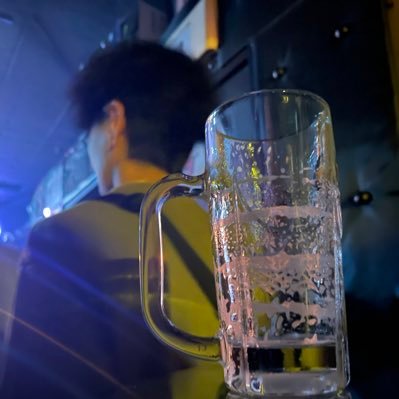 L2WgnQerJdm7zw0's profile picture. room mate(2015)🔑 であり、AIR GATE (Buddy)🎙 でもあり、LIVER’S CREW🎤である。 tiny skunk🦨(since2020.01.29~)とVanamomotic🍌(since2021.10.09~)の最前ドセンは指定席👍