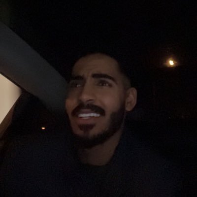 لك محبه ماهى لغيرك من الناس لو هي غيوم هزت الدنيا برعدهــا 🕊💙.