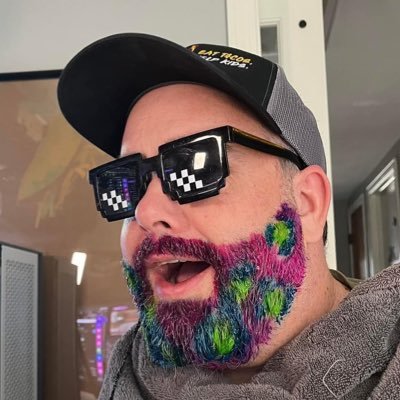 Extra Life Charity Streamer on Twitch, Lover of all things spice, Satisfactorian, variety streamer, purveyor of tacos and laughs. crunchy af