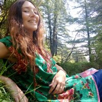 Malina (@iridescentwords) 's Twitter Profile