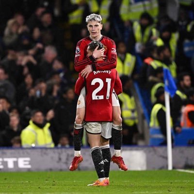 ishmichea's profile picture. 