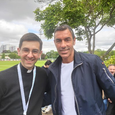 PLaffon's profile picture. Prêtre chez @eglisecatho (prélature de l'Opus Dei)