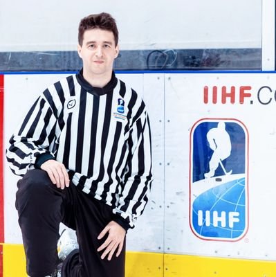 Ice Hockey Referee @fedhielo & @IIHFHockey  🏒❄️                               
   ➡️ @HHFemenino   ❄️ Telemática & Ciberseguridad.       
•Tweets are my own•