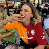 🧚🏻♀️ (@fairyynight) 's Twitter Profile