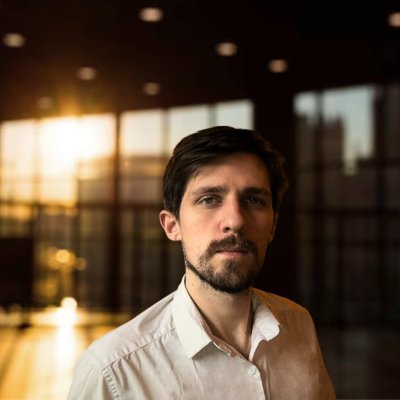 LouieLarking's profile picture.