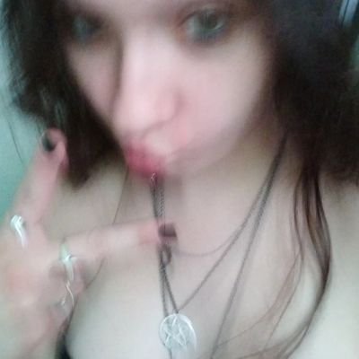 lauramariamer's profile picture. shitposting. i have pierogi and hatred for the world in my blood (i'm polish)