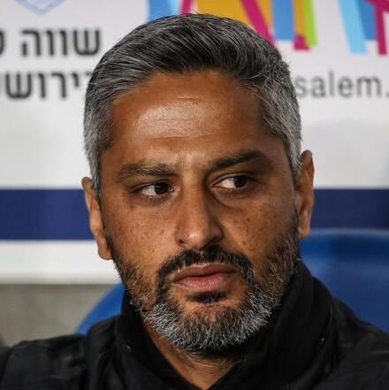 R3cE4's profile picture. 