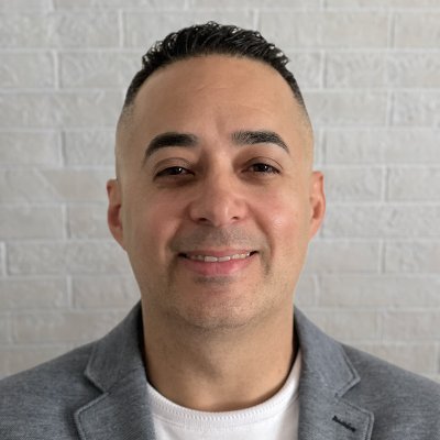 Full Stack R&D Developer Web Evangelist. Always looking to learn and improve my skills, while helping others do the same.