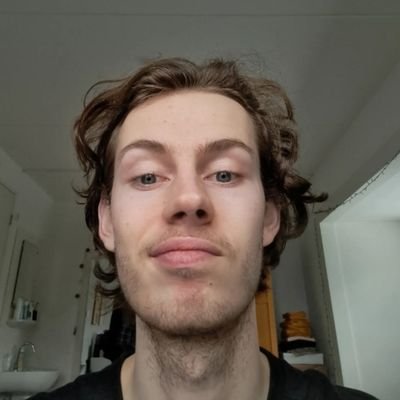 justinschouten_'s profile picture. *insert slechte woordgrap*
doet iets met voeding (zoals eten)