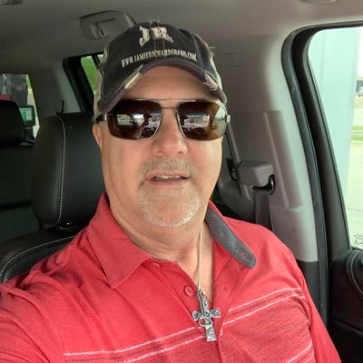 34year radio veteran. Currently the Operations Director/Program Director/Morning Show Host at KTKO Radio in Beeville, Texas.