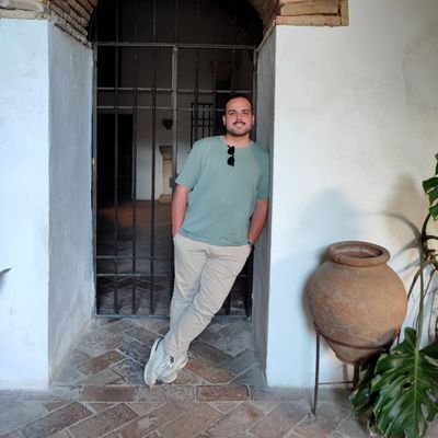 Periodista en construcción, conductor de profesión. Lo pequeño es grande día a día.