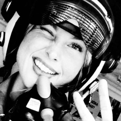 🐶DAWGS Fan 🐾🏈 Constitutional Conservative, UGA Alumna,Star gazer, Eff’ your pronouns! I BACK THE BLUE💙LOVE America ❤️🇺🇸AF Pilot✈️
