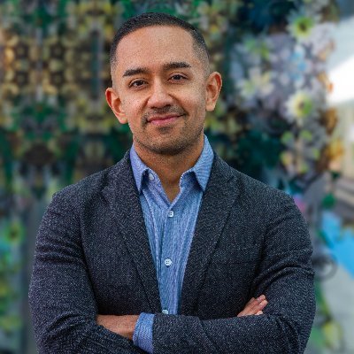 Chicago born with Ecuadorian roots. Exec Dr of @elevated_chi. Community-driven, Equity-centered Policy-maker. Lover of cities + nature. Opinions=own.