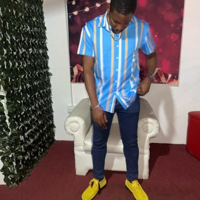 tj_876's profile picture. Not the average person, sorry.