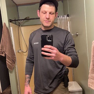 KristianHarrel2's profile picture. content ⬇️ 🫡 just trying to build my hoe and have fun😉