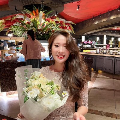 You can call me Serlina, 28 years old, single,hobbies: fitness, movies, music, and I'm online store owners. If you are interested, u can follow me chat with me.