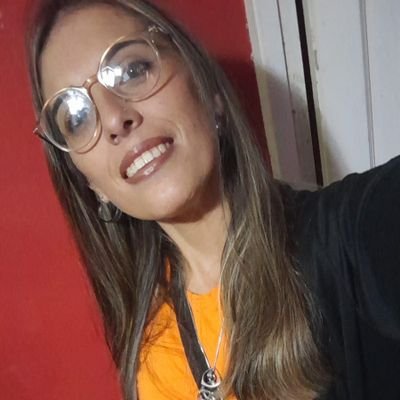 ClaveroWanda's profile picture. Mamá de Maitena, Indiana y Santina💕
Emprendedora siempre💪

Me dijeron q por aquí se pone en el acto lo q uno piensa, así q lo usare para mi parte🐍
🤣😅