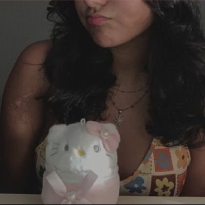 Millynhamimi's profile picture. 🐝🪞Sweet home 🪞🐝