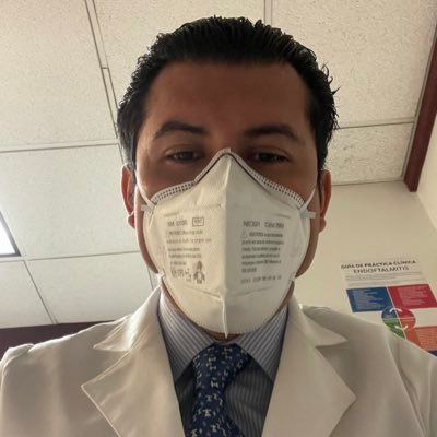Guerrerense, Oftalmólogo en Instituto de Oftalmología FAP “Conde de Valenciana”, IAP Profesor de Embriología en Pregrado y Posgrado, Facultad de Medicina, UNAM.