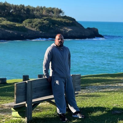 Furkaneren0655's profile picture. Aeü Besyo 🎓 Ankara-Samsun🚘       King of The North 🔴⚪️