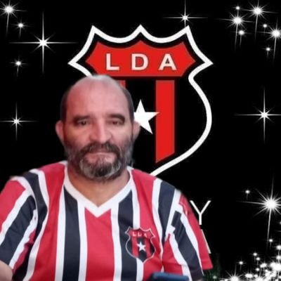 vivir la vida escribir motivaciónes y ver fútbol me gusta liga deportiva Alajuelense