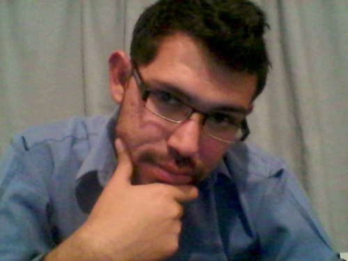 Las palabras no captan la esencia de las personas, así como no la pueden describir, la descripción más precisa es la que haces tú.