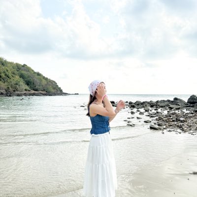 ขอให้เธอมีแต่รอยยิ้มและเสียงหัวเราะในทุกวันนะ ◡̈ @jamyjamess