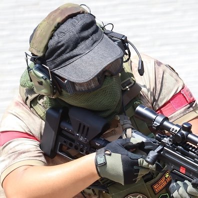 sniper_870's profile picture. 元ゼネコン現外構屋のサバゲーマーです。何事も「🔨無ければ造る🔧」をモットーにDIYで試行錯誤しつつ色々作ってますｗ
仕事は外構以外も色々やってますｗ
冬はスノボーやってます⛄
無言フォロー失礼しますm(__)m