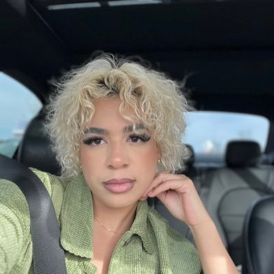 isellmangos's profile picture. 