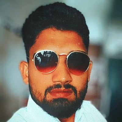 संघर्ष के साए में इतिहास हमारा पलता है
 जिस ओर जवानी चलती है उस ओर जमाना चलता है
 #जय_श्री_राम
