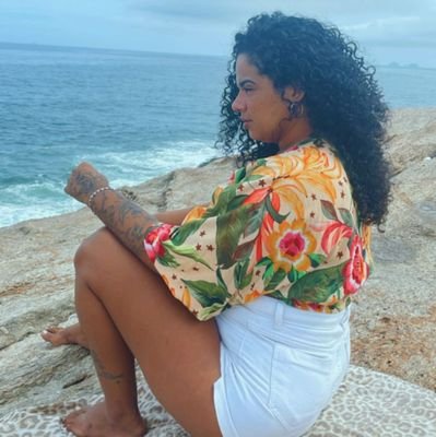 Muitos vêem seus poucos dias de glória, poucos vêem seus muitos dias de lutas 💫💭