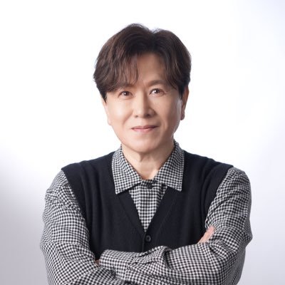 人気の三ツ矢雄二さん吹替え入っております。多くのご要望に応じた、究極版。 公開35周年!「バック・トゥ・ザ・フューチャー」日本語吹替版