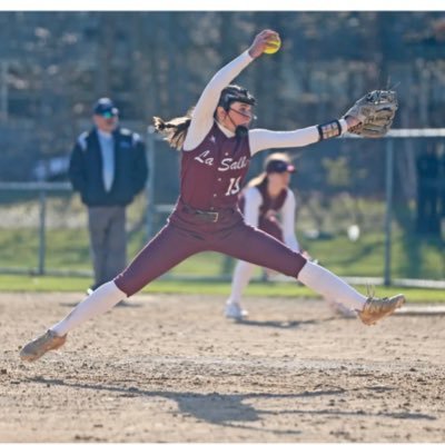 SaraVigneau01's profile picture. 🥎Mom 👨‍👩‍👧❣️Wife