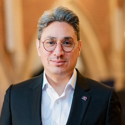 Neurologist. Director @BrainIIGroup- working on CNS Infection. Chair @Encephalitis. https://t.co/dFR4WatcQX