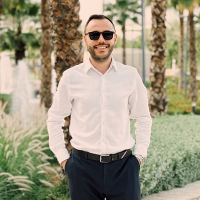 Software Engineer | builds tools for devs | less is more
