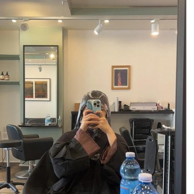 IngridD20600978's profile picture. The purpose of life is lives god