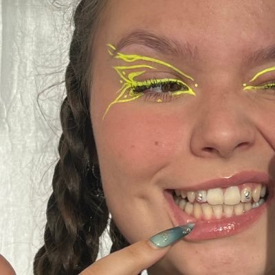 niinnouche's profile picture. 🫠🫠🫠