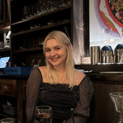 KattyRisk's profile picture. Art, theater, Taylor Swift 💃