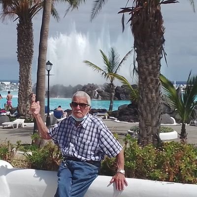 MegoMismo14903's profile picture. yo mismo mismamente con migo y yo. 🇮🇨.
antifascistas y toda su familia de derechas.
madridista desde 1964 con orgullo