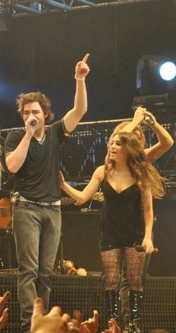 Mis idolos @p_lanzani @laliespos @selenagomez @ddlovato @mileycyrus, @nicoriera etc ♥ Los amo! ♥ Son mi razon de existir ♥