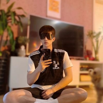 ran79577's profile picture. 🐶，gooner，想找对象，可约。喜捆绑，羞辱，淋尿，👅🦶，暴露