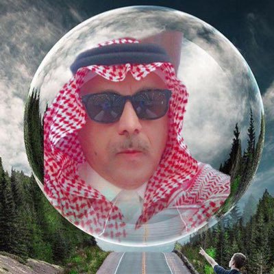 سأحَميك دون علمك بـ كلمة ، أستودعتك الله كـل حَين وكل ثانـية ♥️♥️♥️