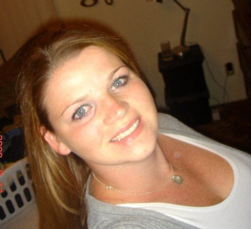 mommymandy's profile picture. Amanda Acuña an influential Mom Blogger. She created MommyMandy as an online resource to the parenting community.