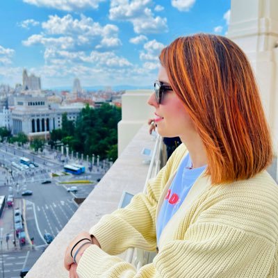 iera_v's profile picture. Maestra de 6º Educación Primaria 🩵🤖