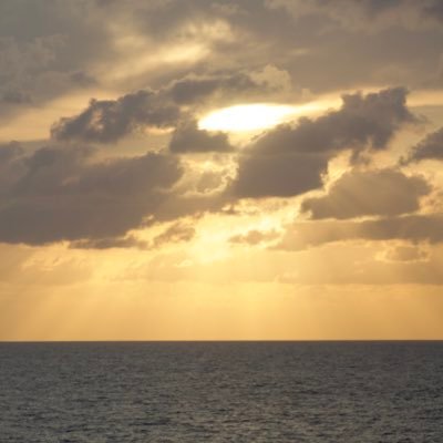 bet27333130's profile picture. 